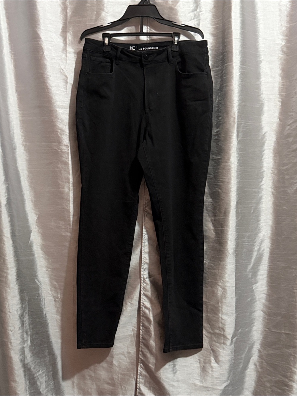 No Boundaries Black Slim Fit Jeans